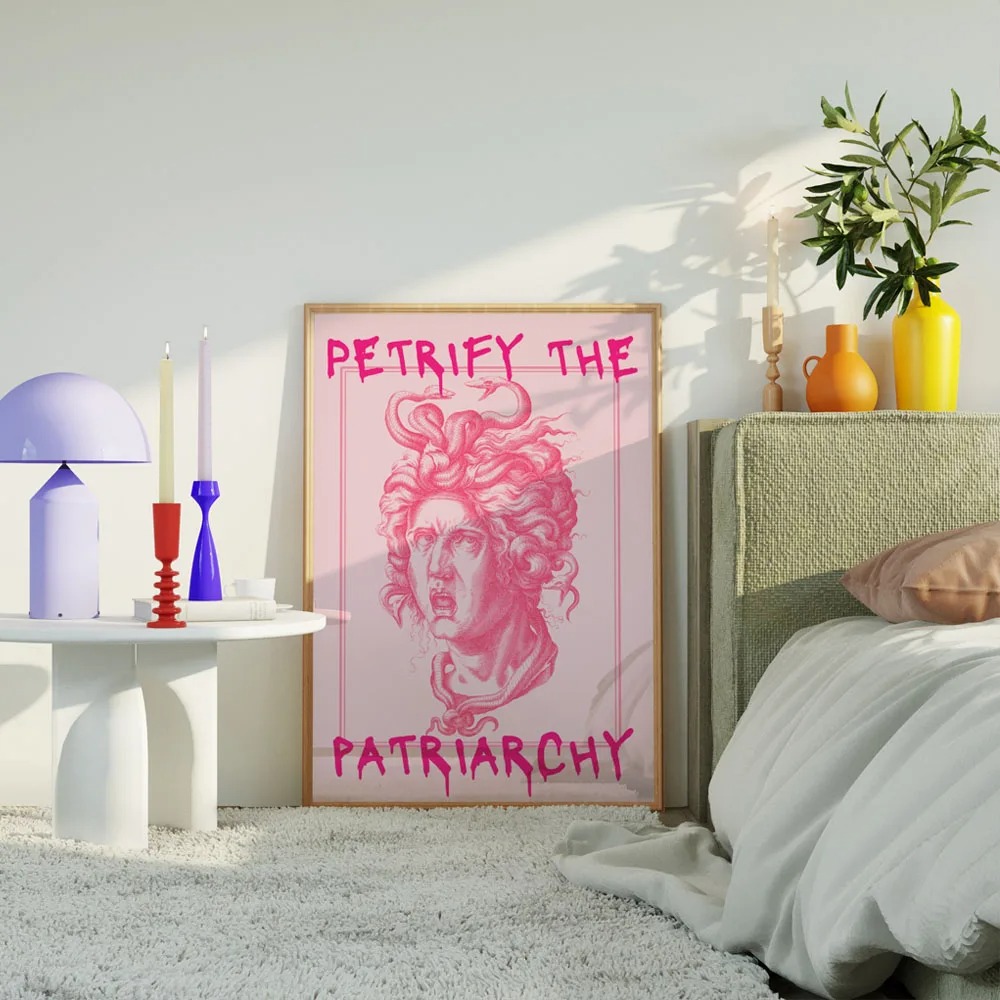 Abstract Feminist Color Letter - Home Decor Y2K recension och pris